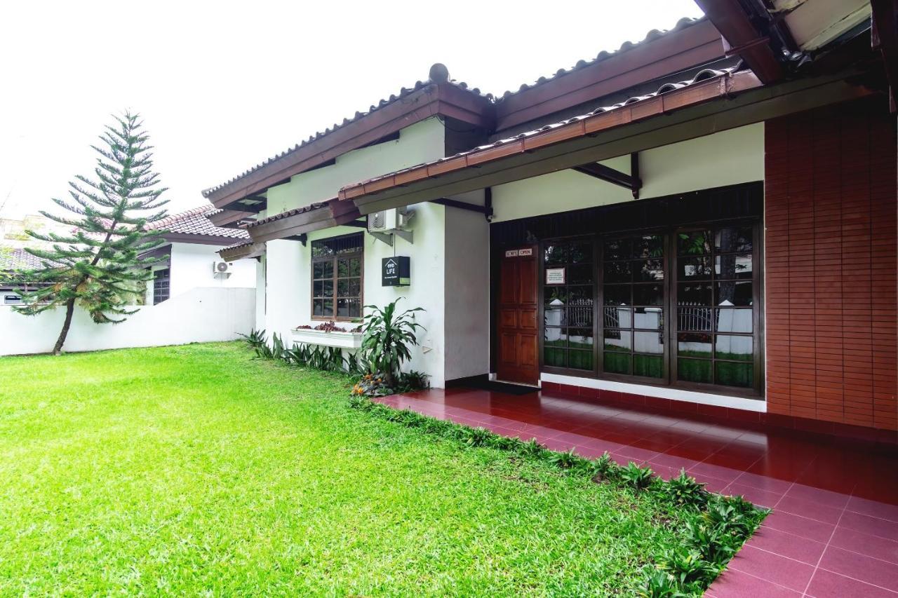 Oyo Living 2843 Raz House Syariah 호텔 메단 외부 사진