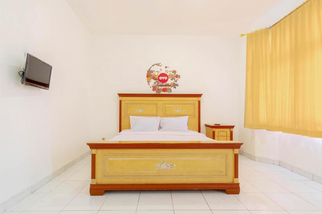 Oyo Living 2843 Raz House Syariah 호텔 메단 외부 사진