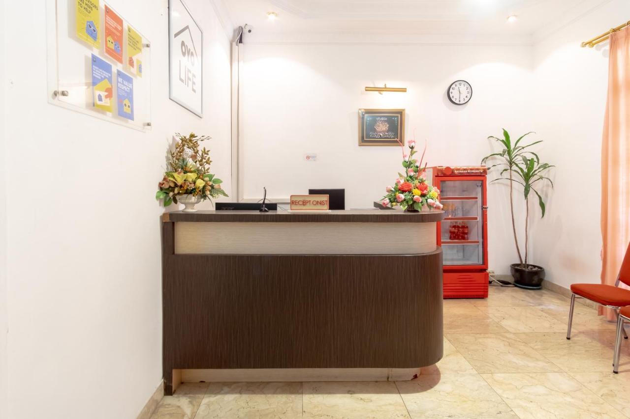 Oyo Living 2843 Raz House Syariah 호텔 메단 외부 사진